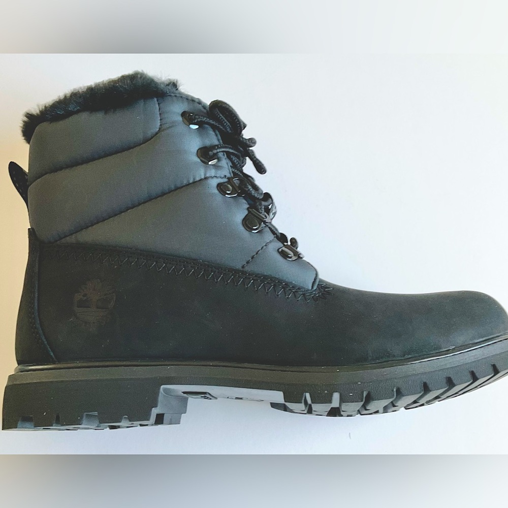 Timberland Premium Waterproof Puffer Boots Black Women's Size 8 Waterproof NIB